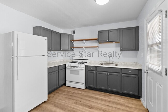 Foto del edificio - 1638 W Desert Cove Ave