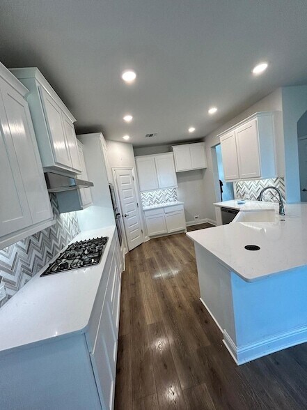 Foto del edificio - 1704 Dunbrook Rd