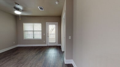 Interior Photo - Savoye