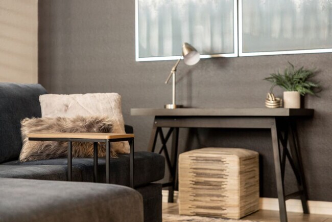 Foto del edificio - 6704 Farsight Dr