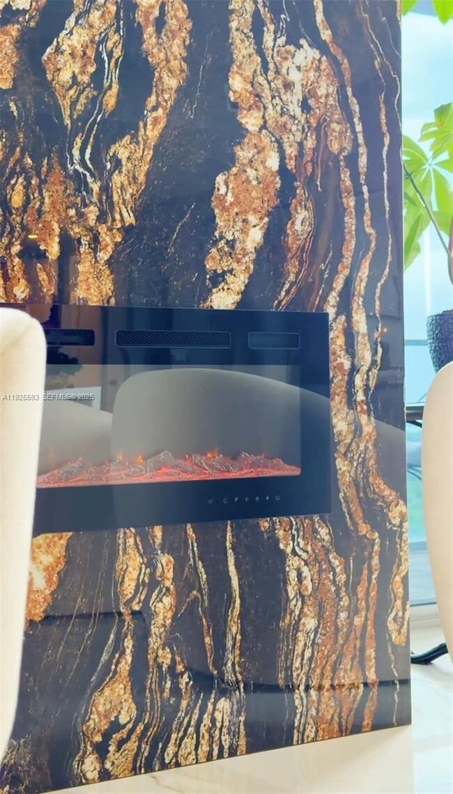 Building Photo - 16385 Biscayne Blvd