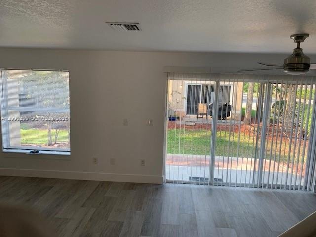 Foto del edificio - 17001 NW 22nd St