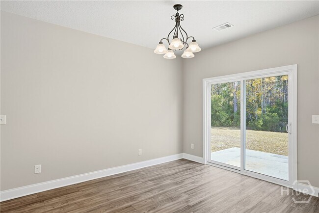 Building Photo - 105 Danielle Loop