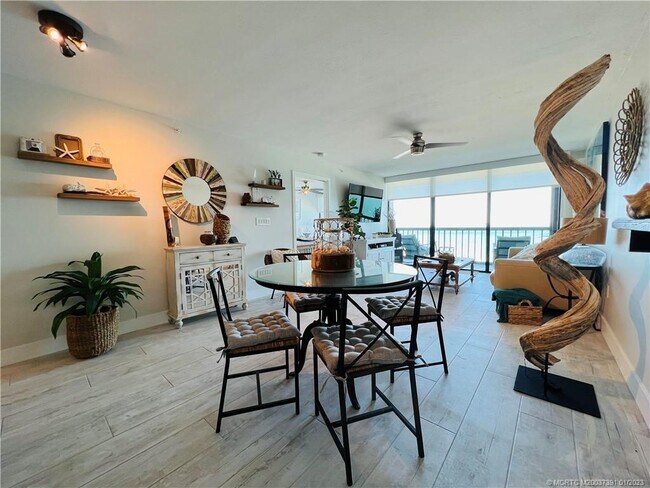 Foto del edificio - 8880 S Ocean Dr