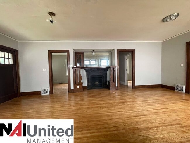 Foto del edificio - Four bedroom, one bathroom for rent in Mor...