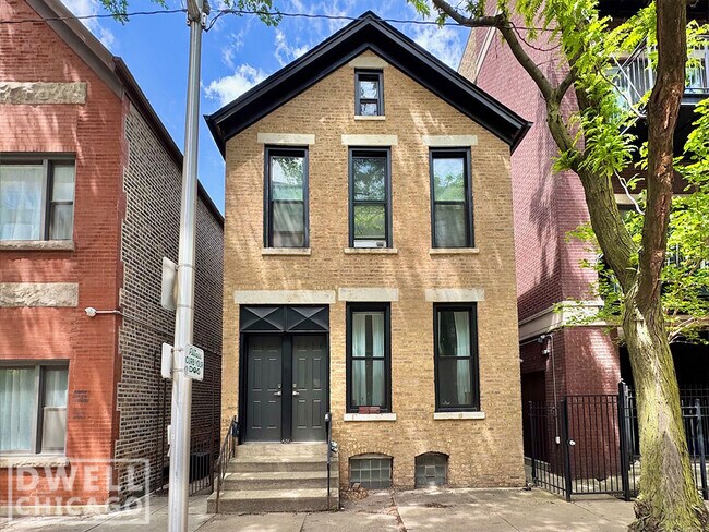 Building Photo - 518 N Hermitage Ave