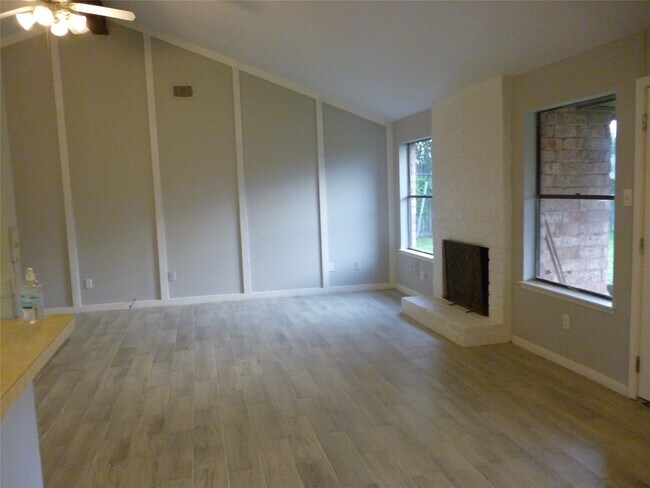 Foto del edificio - 2822 Mesquite Dr