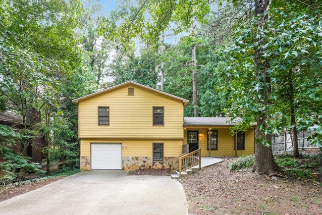 Building Photo - 2439 Hewatt Rd