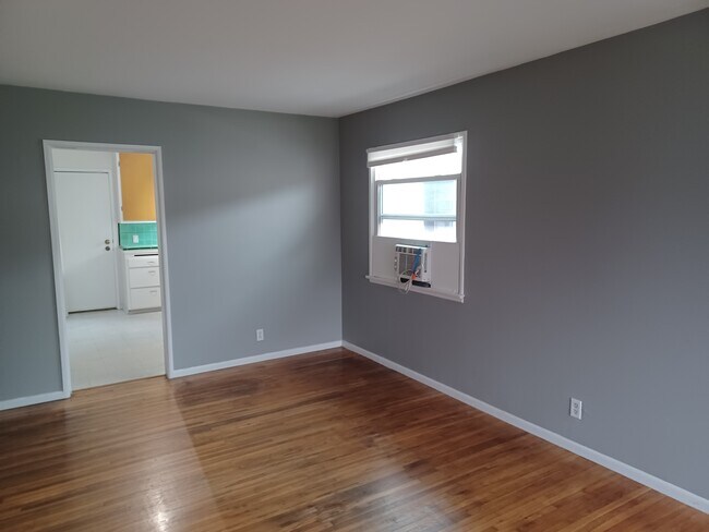 Foto del edificio - 11842 Braddock Dr