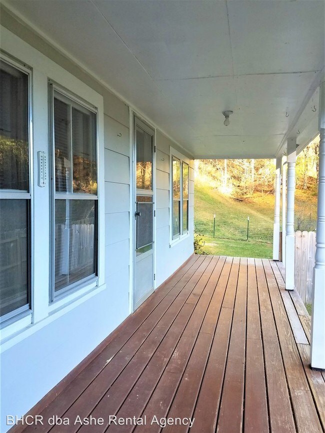 Building Photo - 2 br, 1.5 bath House - 2378 Smithey Rd