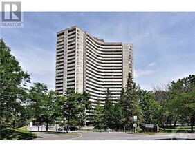 Building Photo - 1081-1081 Ambleside Dr