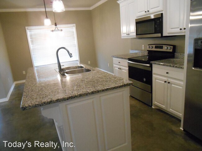Building Photo - 3 br, 2 bath House - 178 Meadows Drive