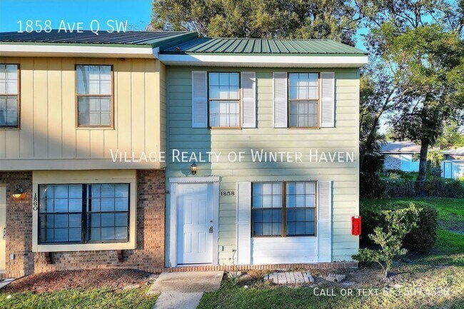 Building Photo - 2 Bedroom Townhouse with Views of County P...