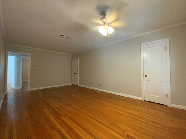 Foto del edificio - 2327 Branard St