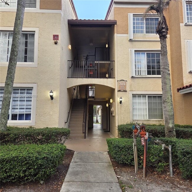 Building Photo - 2071 Renaissance Blvd