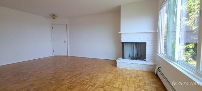 Foto del edificio - 275 Grand View Ave