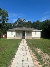 Building Photo - 456 Kings Lake Blvd
