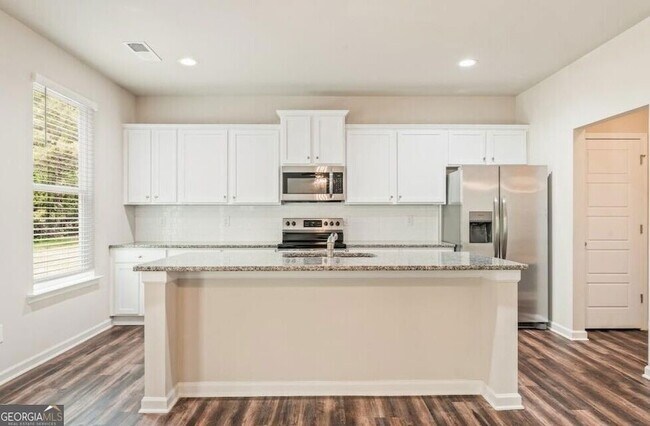 Building Photo - 143 Hunts Ml Cir