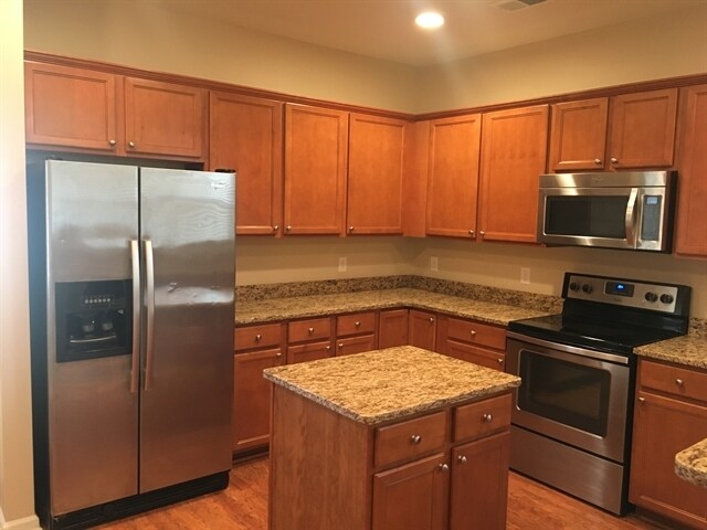 Foto del edificio - 106 Westwind Dr
