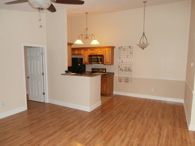 Building Photo - 712 Secret Harbor Ln