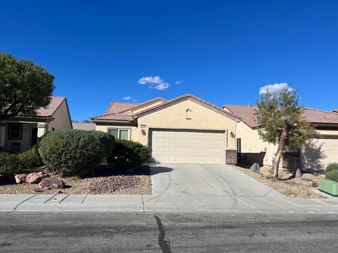 Primary Photo - 3 Bedroom Home 55+ Community
