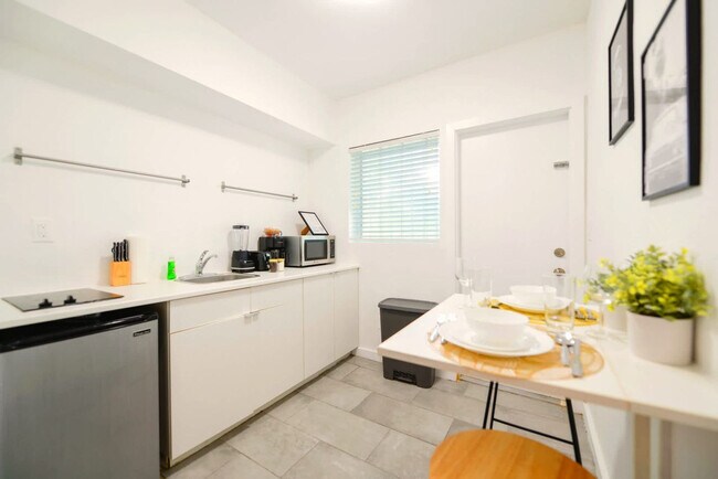 Foto del edificio - 515 NE 82nd St