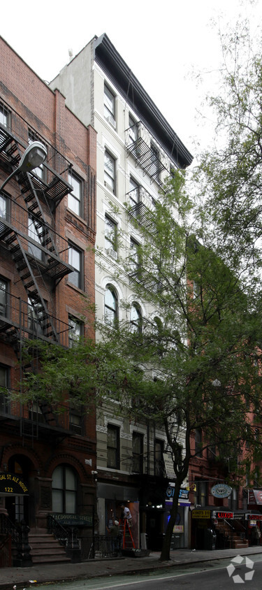 Primary Photo - 120 Macdougal St