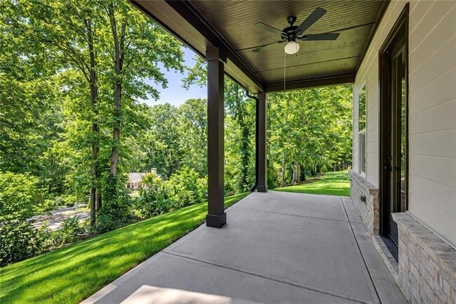 Building Photo - 3374 Lee Dr