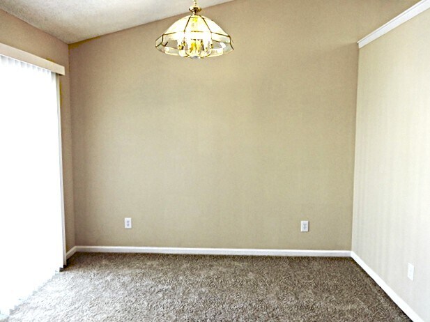 Foto del edificio - 8540 Brookforest Dr