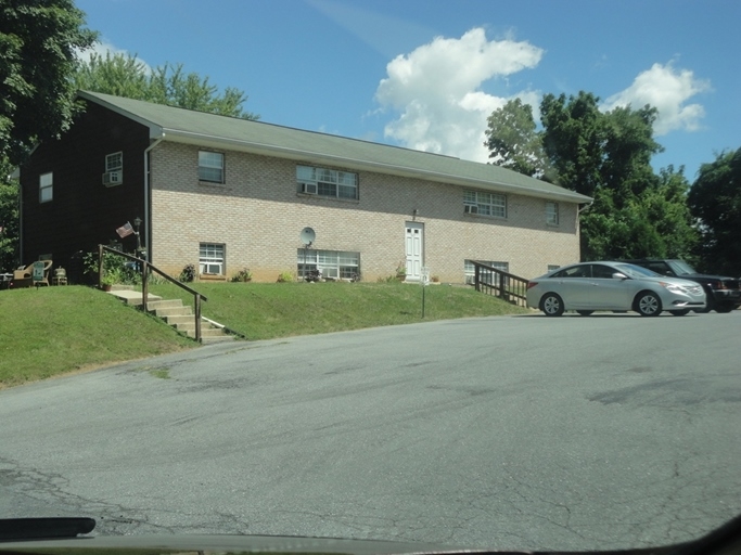 Primary Photo - Swatara Creek Apartments