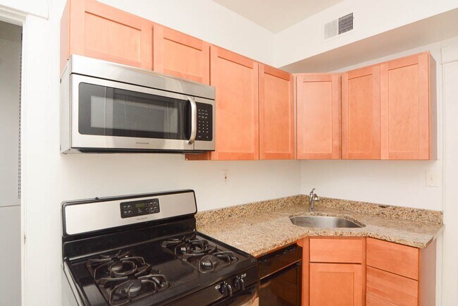 Foto del edificio - 2657 N St Louis Ave