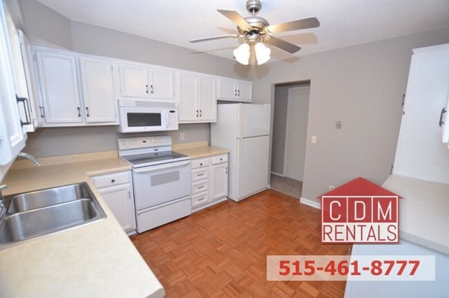 Building Photo - Excellent Grimes Home