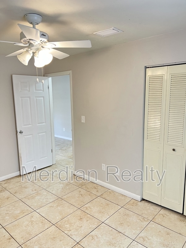 Building Photo - 7222 SW 45th Pl