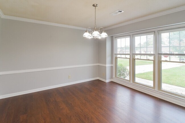 Foto del edificio - Charming 4 Bedroom in Montgomery