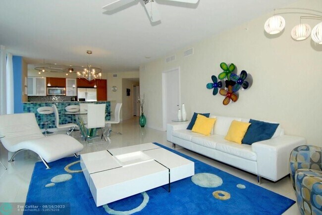 Foto del edificio - 2821 N Ocean Blvd