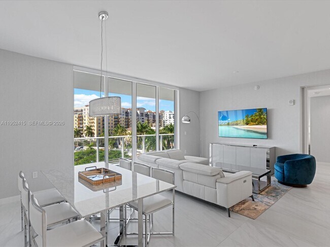 Foto del edificio - 220 SE Mizner Blvd