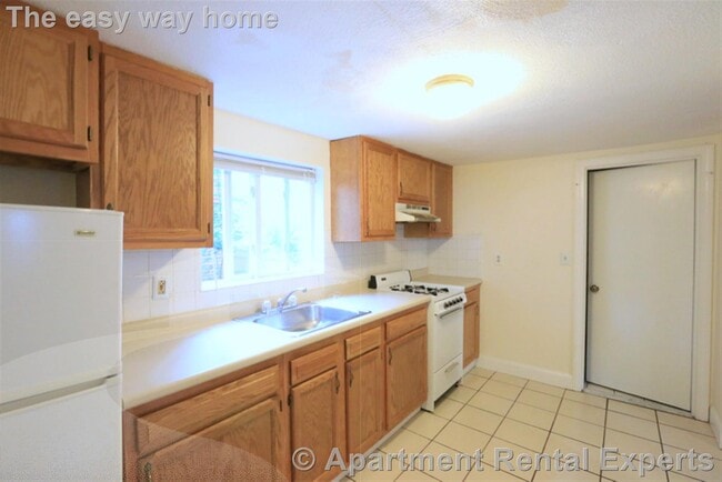 Photo - 128 Pine St Apartment