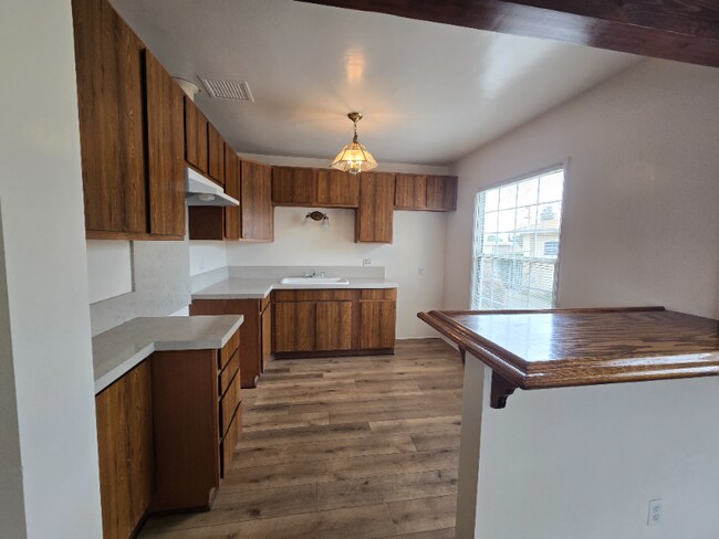 Foto del edificio - 7246 Allott Ave