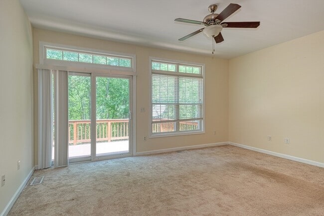 Building Photo - 89 Buttercup Ln