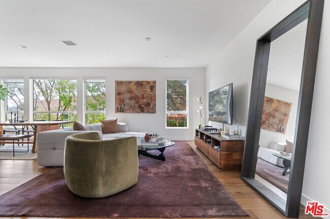 Foto del edificio - 1902 Liberty Ct