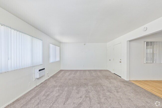 1 habitación, 1 baño - 550 pies cuadrados - Dormitorio - Cherokee Trail Apts