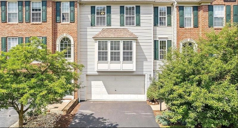 Foto principal - 531 W Village Green Blvd