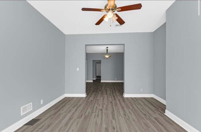 Foto del edificio - 7349 S Evans Ave