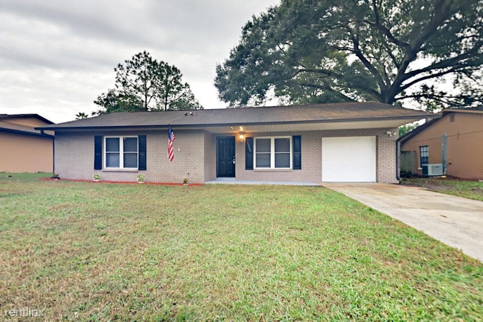 Primary Photo - 1226 Oak Valley Dr