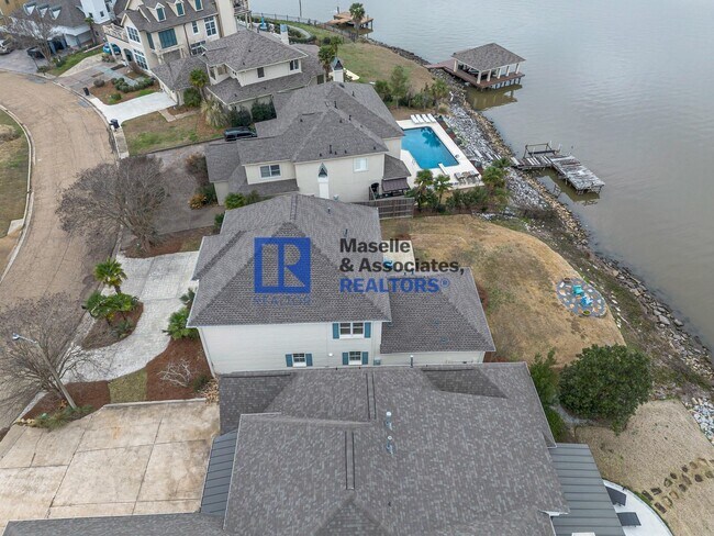 Building Photo - 1418 Windrose Dr