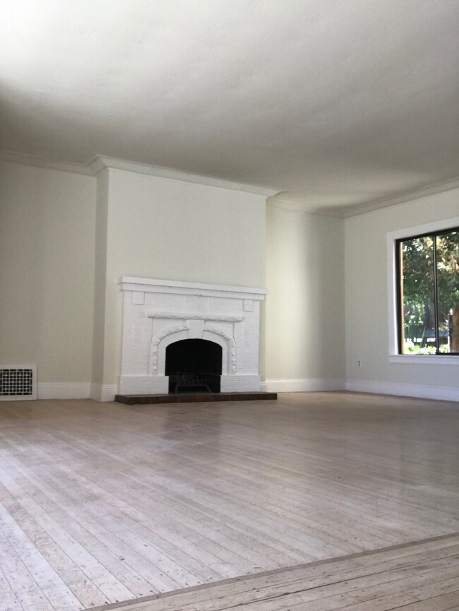 Foto del edificio - 165 Beaver St