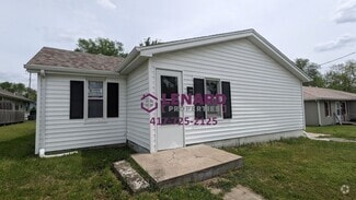 Building Photo - 446 N Claud Ave