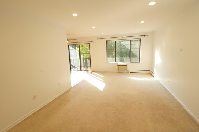Foto del edificio - 50 Aiken St