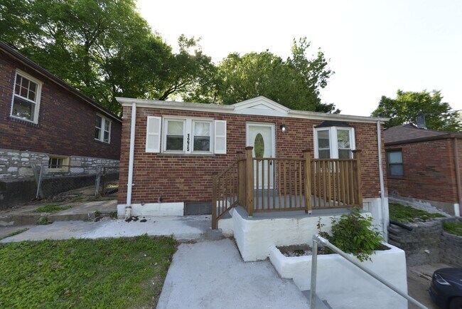 Building Photo - 1275 N Florissant Rd