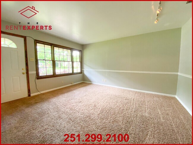 Building Photo - 705 Merritt Dr